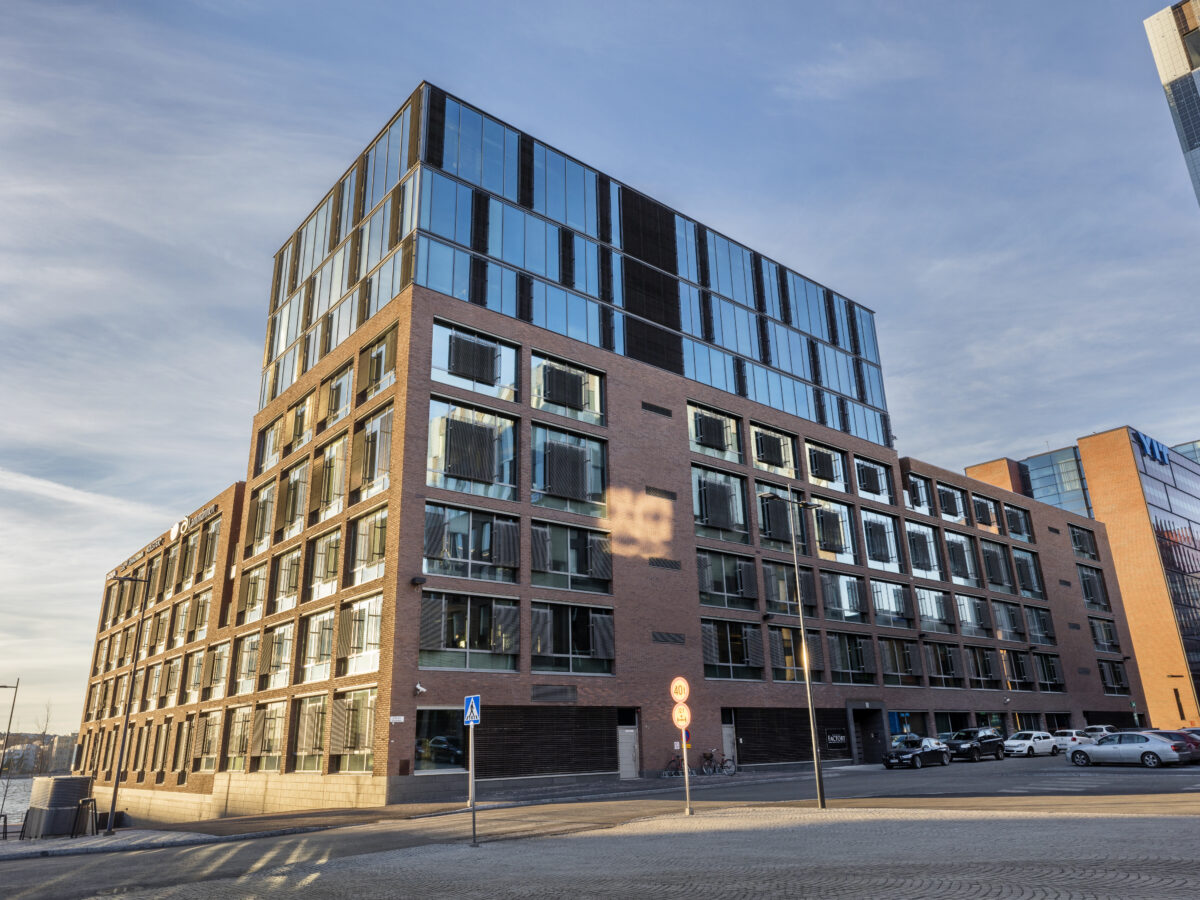 Helsinki salmisaarenaukio 1 oy